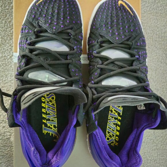 Lebron 18 Lakers colorway Basketball shoes mens size 9.5 LIKE NEW CONDITION - Picture 7 of 13